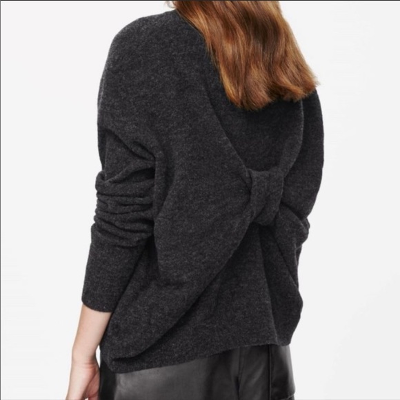 bow back sweater